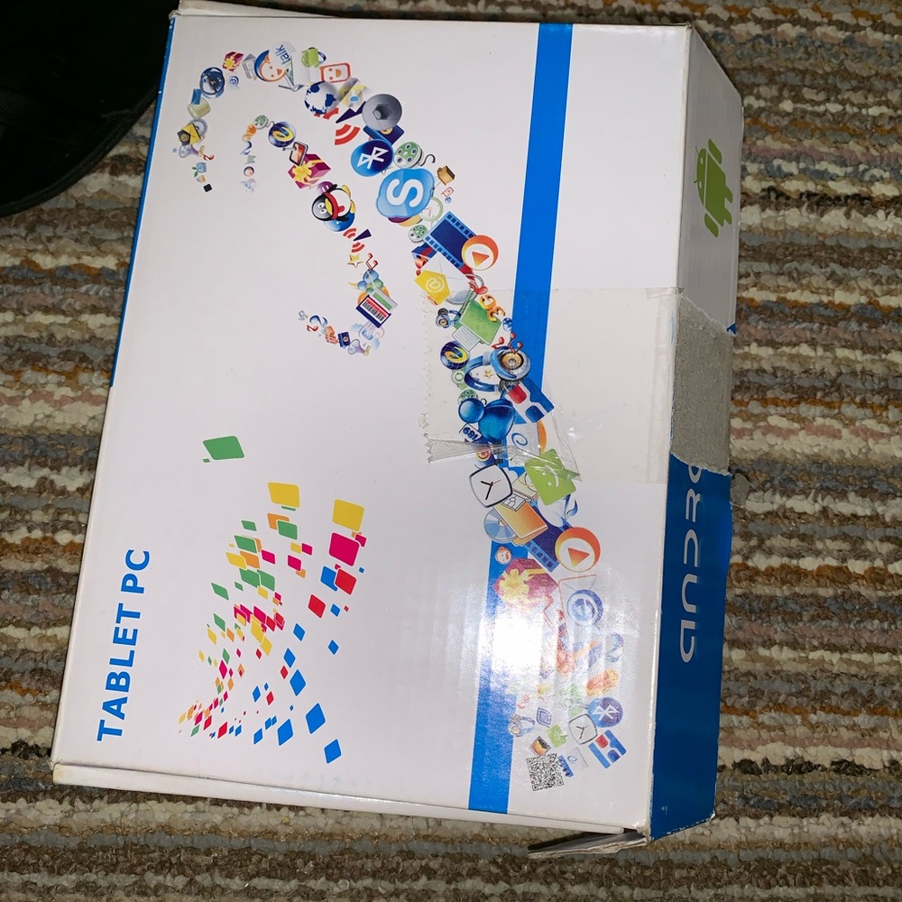 Android tablet - Picture 2 of 3